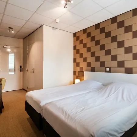 布鲁尔斯运动酒店 酒店 巴勒纳绍