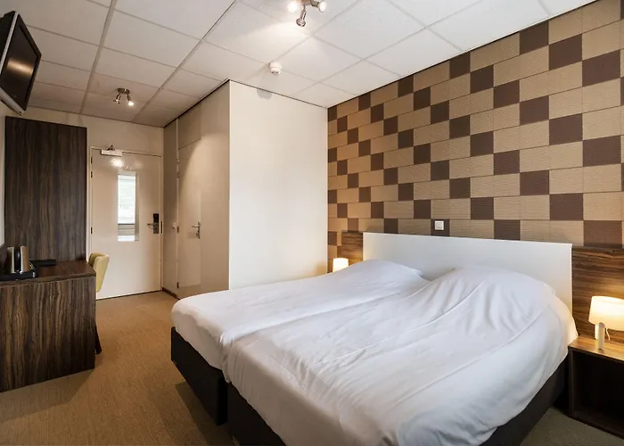 Bruurs Hotel 3*